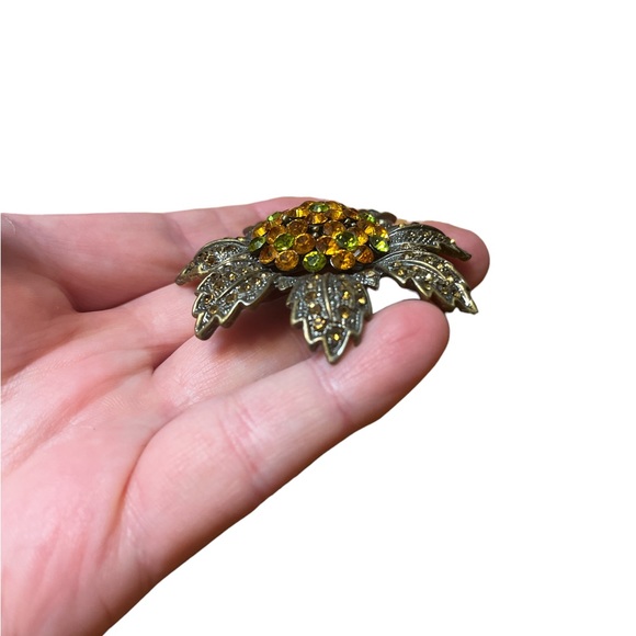 Vintage Unsigned Orange Rhinestone Floral Brooch - Picture 2 of 4